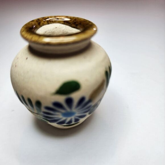 Set of 2mall Miniature Vintage Mexican Pottery Handpainted Vase with Blue Flower - Picture 3 of 10